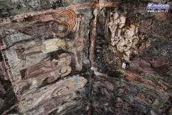 Freski pokrywają sklepienie oraz ścany