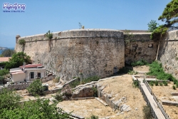 Potężne mury Fortezzy