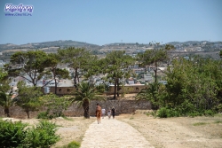 Widok z rozległego terenu Fortezzy