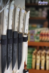 Noże to jedne z typowych pamiątek z Krety