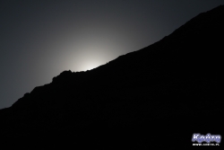 Słońce już zachodzi, a gdzie ten autobus?