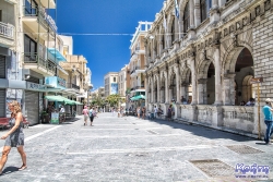 Deptak obok Loggi Weneckiej