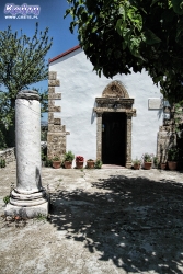 ...antycznych detali wplecionych we współczesną zabudowę