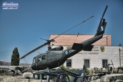 Przed budynkiem znajduje się niewielka wystawa...